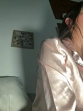 Julieta Duque online show from April 9, 4:25 am