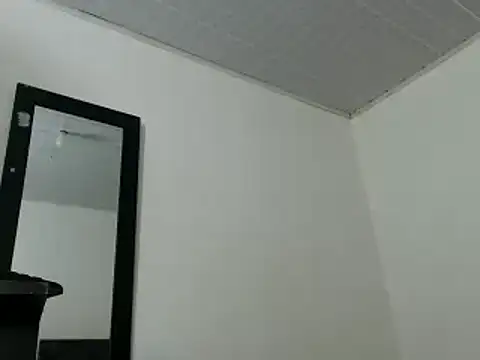 Snapshot of violettath chatting on October 1, 5:23 am violettath online show from October 1, 5:23 am