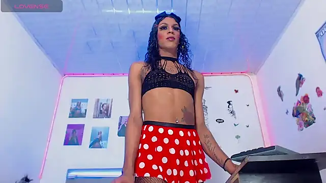 violettath online show from March 26, 10:18 pm