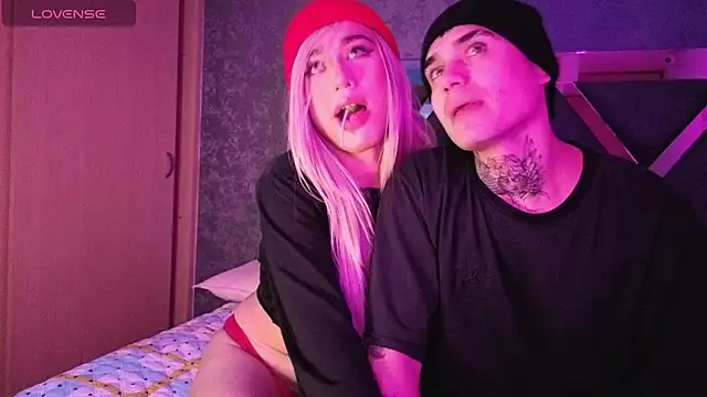 Snapshot of owen_desmond chatting on October 23, 4:00 am owen desmond online show from October 23, 4:00 am