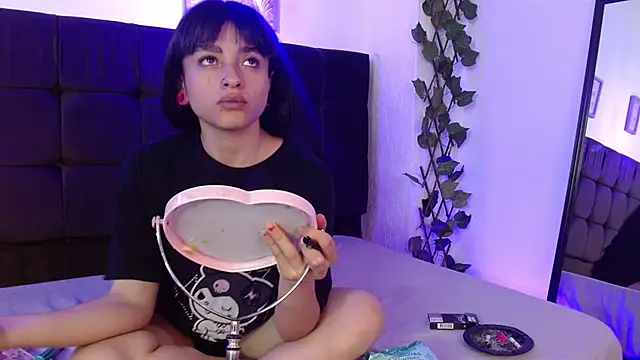 YessBoobs0 online show from October 30, 4:44 am