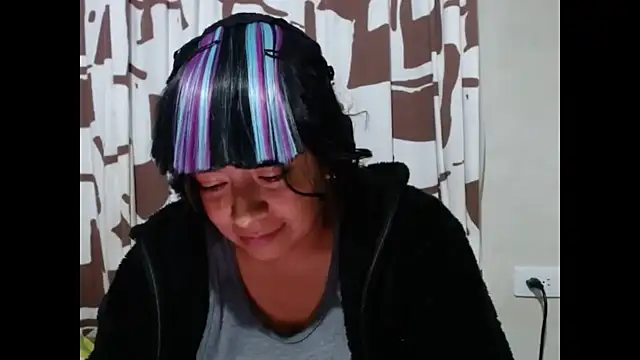 Snapshot of Acelinrose chatting on June 20, 1:54 am Acelinrose online show from June 20, 1:54 am