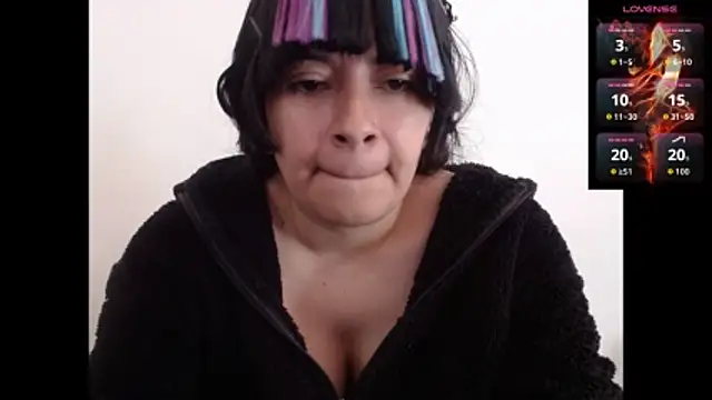 Acelinrose online show from November 12, 1:59 pm