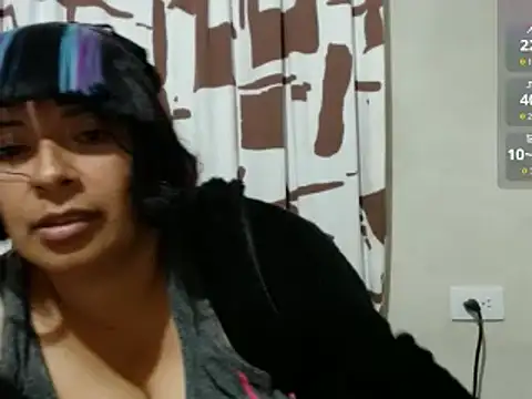 Acelinrose online show from February 11, 2:33 am