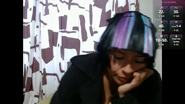 Snapshot of Acelinrose chatting on June 17, 11:03 pm Acelinrose online show from June 17, 11:03 pm