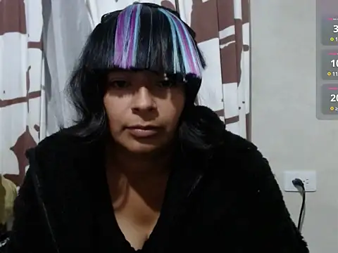Snapshot of Acelinrose chatting on May 27, 1:57 am Acelinrose online show from May 27, 1:57 am