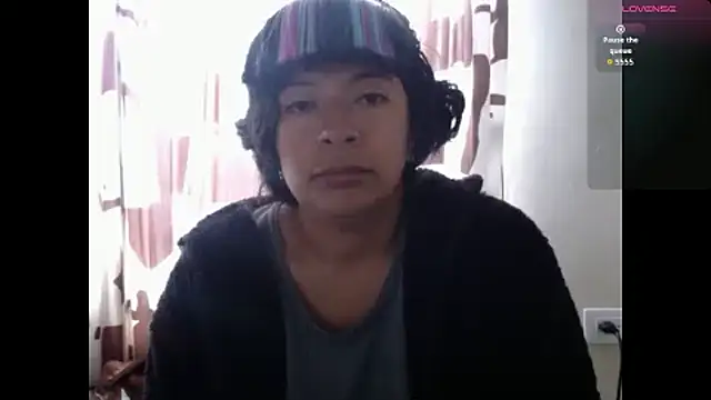 Snapshot of Acelinrose chatting on June 21, 12:55 pm Acelinrose online show from June 21, 12:55 pm