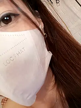 Snapshot of zuzuuLy chatting on November 3, 6:22 pm zuzuuLy online show from November 3, 6:22 pm