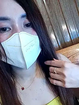 Snapshot of zuzuuLy chatting on October 19, 4:43 pm zuzuuLy online show from October 19, 4:43 pm