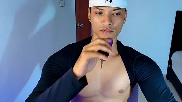 Snapshot of Bryan_boy1 chatting on September 20, 1:32 am Bryan boy1 online show from September 20, 1:32 am