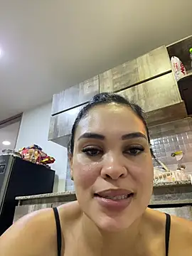 Snapshot of FOX_LATINA chatting on June 26, 5:46 am FOX LATINA online show from June 26, 5:46 am