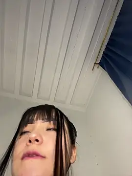  amelie- online show from April 21, 11:00 pm