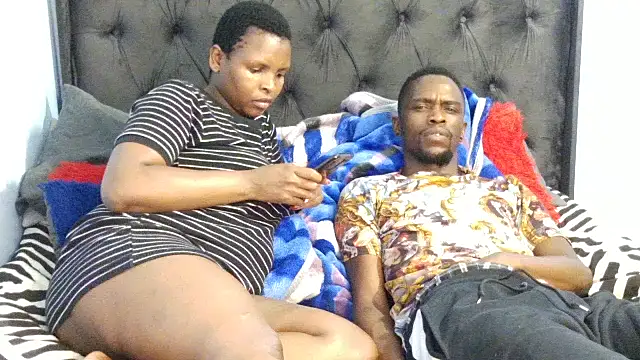 Snapshot of Dandelion_enigman chatting on November 27, 3:45 pm Dandelion enigman online show from November 27, 3:45 pm