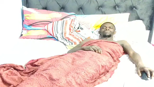 Snapshot of Dandelion_enigman chatting on October 18, 10:06 am Dandelion enigman online show from October 18, 10:06 am