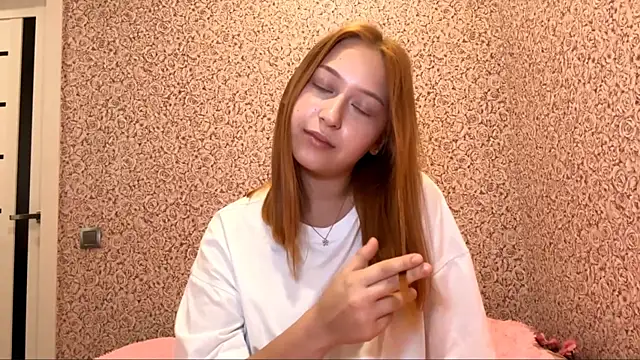 Snapshot of FieryAmelia chatting on September 30, 12:11 pm FieryAmelia online show from September 30, 12:11 pm