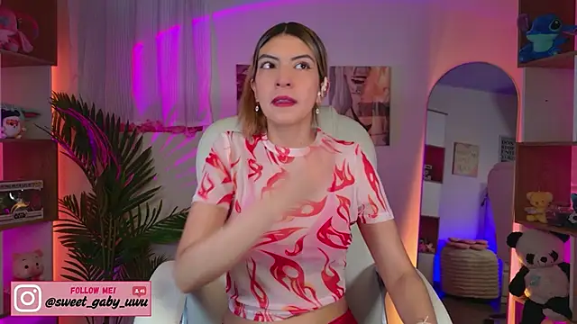 gaby uwu  online show from November 26, 1:49 am