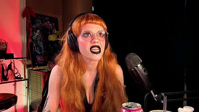tacodeluxxxe online show from May 28, 4:31 am