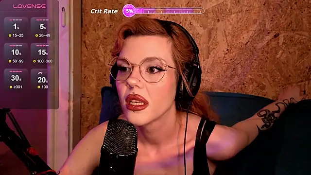 tacodeluxxxe online show from February 28, 1:49 am