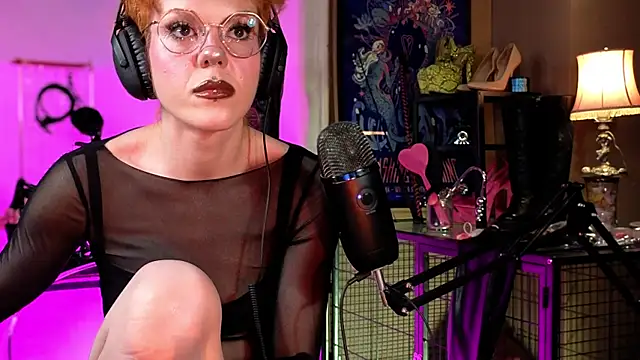 tacodeluxxxe online show from May 15, 11:25 pm
