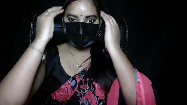 Snapshot of Anusree-Sexy chatting on June 18, 6:57 pm Anusree-Sexy online show from June 18, 6:57 pm