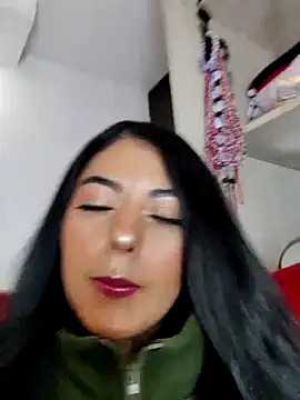 ValeNiitaLuv online show from March 13, 5:56 am