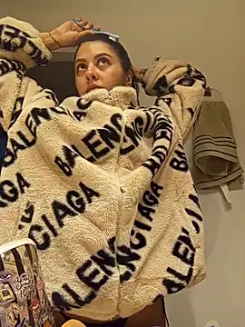 ValeNiitaLuv online show from December 21, 9:59 pm