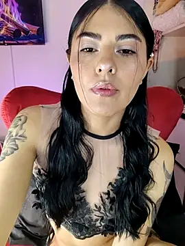 ValeNiitaLuv online show from April 1, 4:25 am