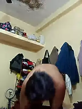 chunkyguy98 online show from November 24, 5:18 am