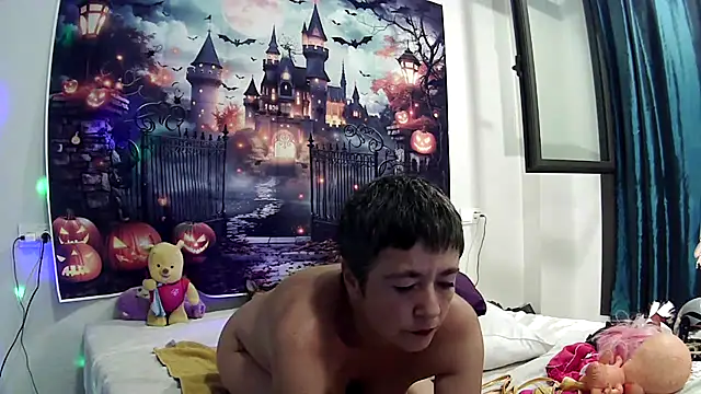 Snapshot of Catylandi1 chatting on October 19, 4:59 am Catylandi1 online show from October 19, 4:59 am