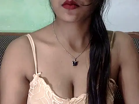 Snapshot of sexy-irm chatting on October 14, 4:02 am sexy-irm online show from October 14, 4:02 am