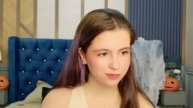 Akira Halls online show from October 28, 9:03 pm