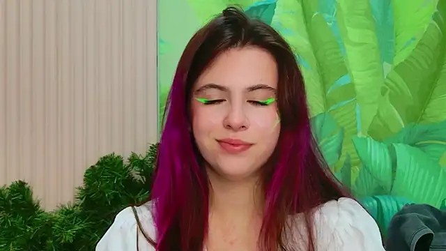 Akira Halls online show from December 21, 8:31 pm