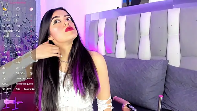 IsaDiiaz online show from November 9, 5:00 am