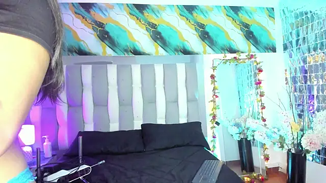 IsaDiiaz online show from December 21, 5:09 am