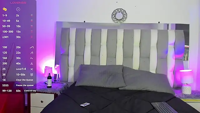 IsaDiiaz online show from October 7, 4:02 am