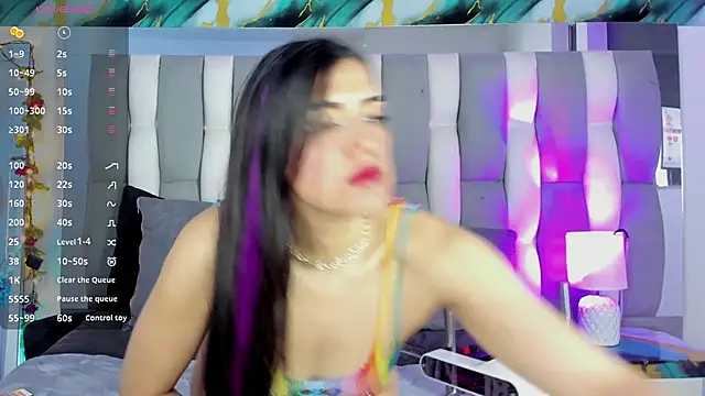 IsaDiiaz online show from November 29, 4:45 am