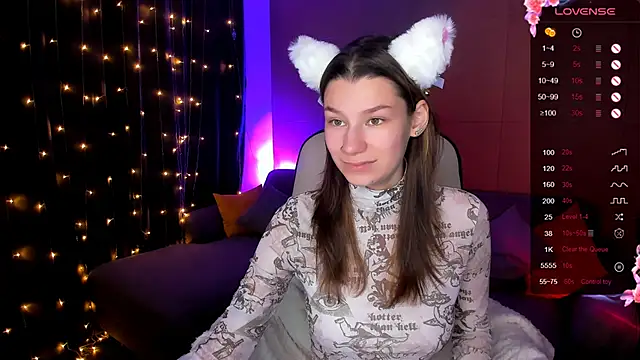 LinaBlossom  online show from November 12, 8:29 am