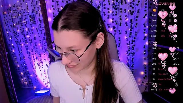 LinaBlossom  online show from April 4, 3:57 am