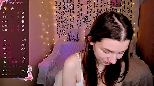 LinaBlossom  online show from November 22, 8:24 am