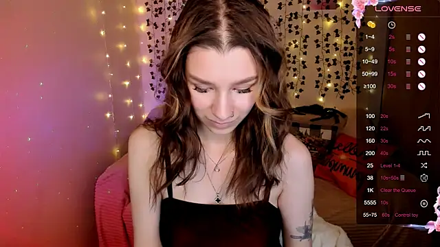 LinaBlossom  online show from October 31, 8:33 am