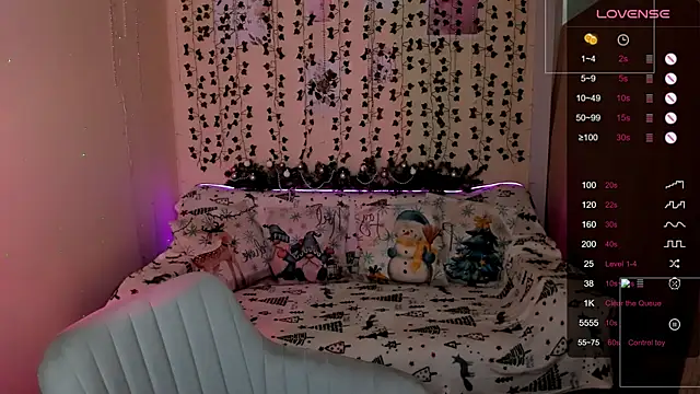 LinaBlossom  online show from December 22, 8:25 am