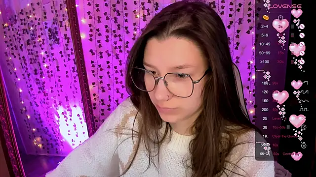 LinaBlossom  online show from April 3, 5:36 am
