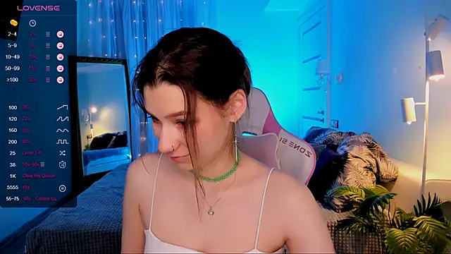 LinaBlossom  online show from May 23, 8:35 am