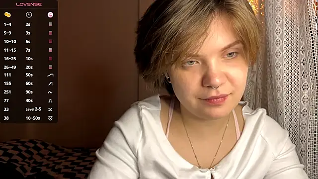 Snapshot of SabrinaFolts chatting on October 14, 5:02 pm SabrinaFolts online show from October 14, 5:02 pm