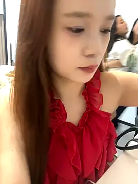 Snapshot of YY-27 chatting on October 15, 7:38 am YY-27 online show from October 15, 7:38 am