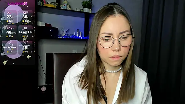 fun nd bun online show from September 29, 1:56 am