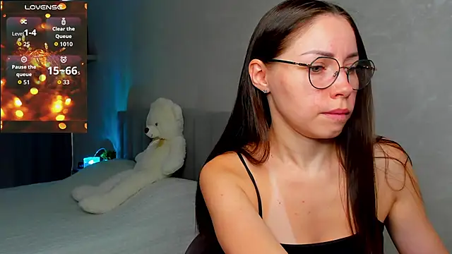 Snapshot of fun_nd_bun chatting on July 2, 3:23 am fun nd bun online show from July 2, 3:23 am