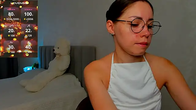 Snapshot of fun_nd_bun chatting on July 18, 2:31 am fun nd bun online show from July 18, 2:31 am
