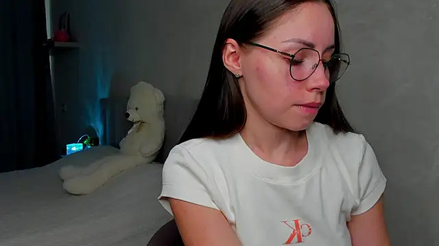 Snapshot of fun_nd_bun chatting on June 30, 1:00 pm fun nd bun online show from June 30, 1:00 pm