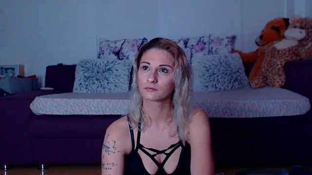 CassieSpell online show from March 3, 8:49 pm